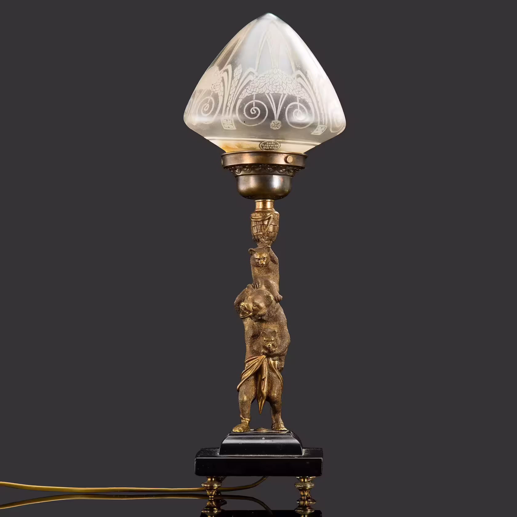 Лампа «Медведица в лаптях», бронза, Российская империя, 1900–1917, в интерьере