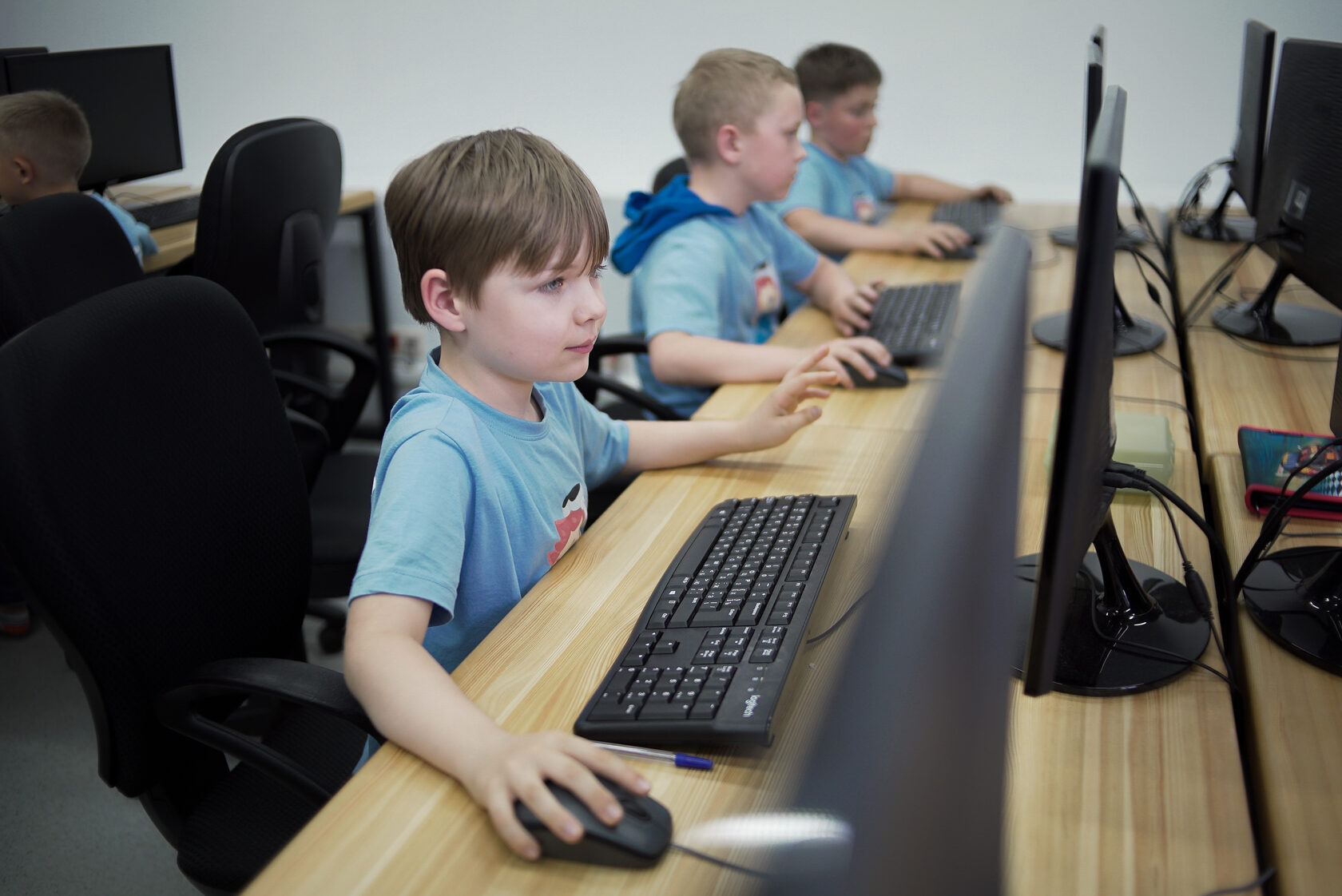 лагерь программирования. компьютерная академия шаг челябинск. компьютерный лагерь в москве. компьютерный лагерь казань. малая компьютерная академия москва.