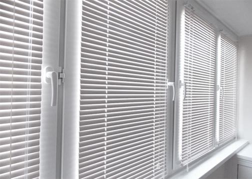 Горизонтальные жалюзи Стандартные на окна в Туле, каталог штор с фото и ...