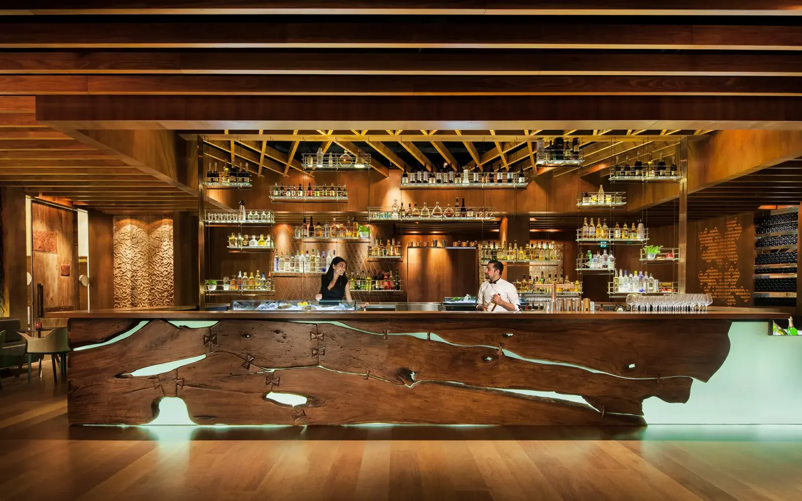 Бар отеля Four Seasons в квартале The Rocks, Сидней