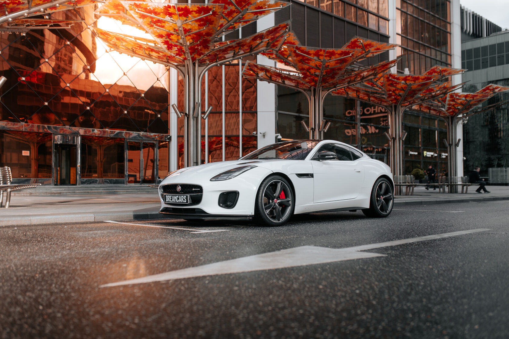 Аренда Jaguar F-type Coupe, прокат автомобилей Jaguar F-type Coupe в Москве  - MoscowDreamCars