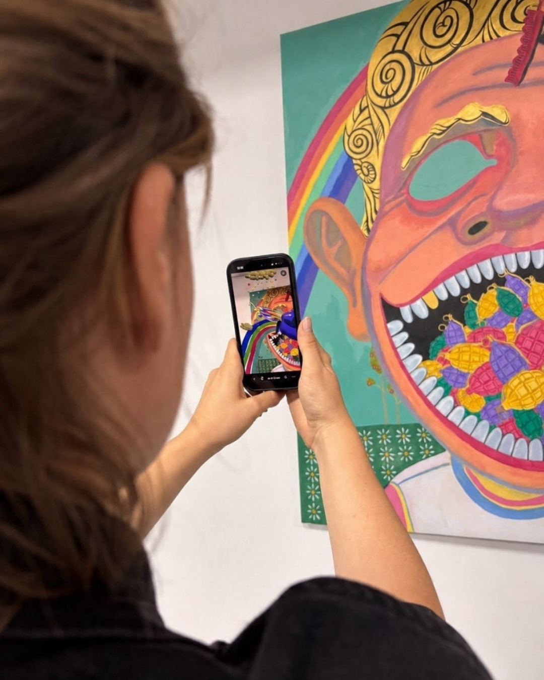 Opening an AR layer on a phone