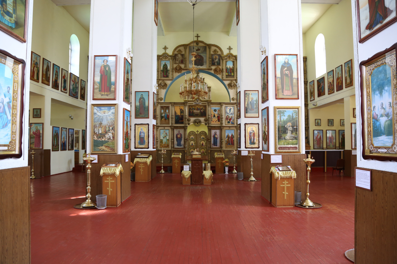 Храм святых апостолов Петра и Павла ст. Зеленчукской