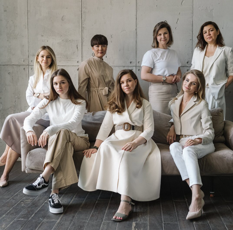 Фото команды студии дизайна