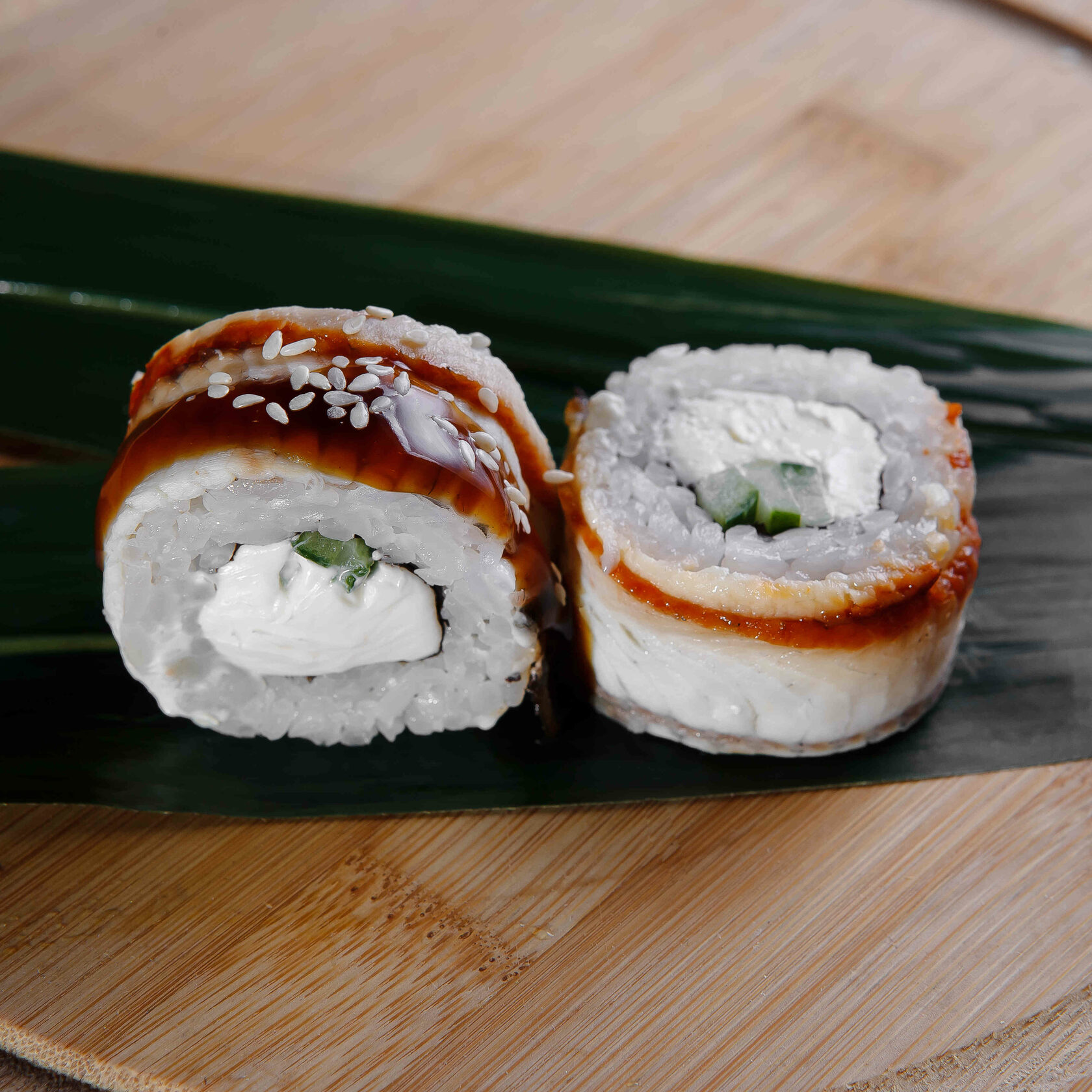 Суши на спартановке волгоград. Суши роллы волгоград. Вкусно суши волгоград. Meat&rolls, волгоград. Кое суши волгоград.