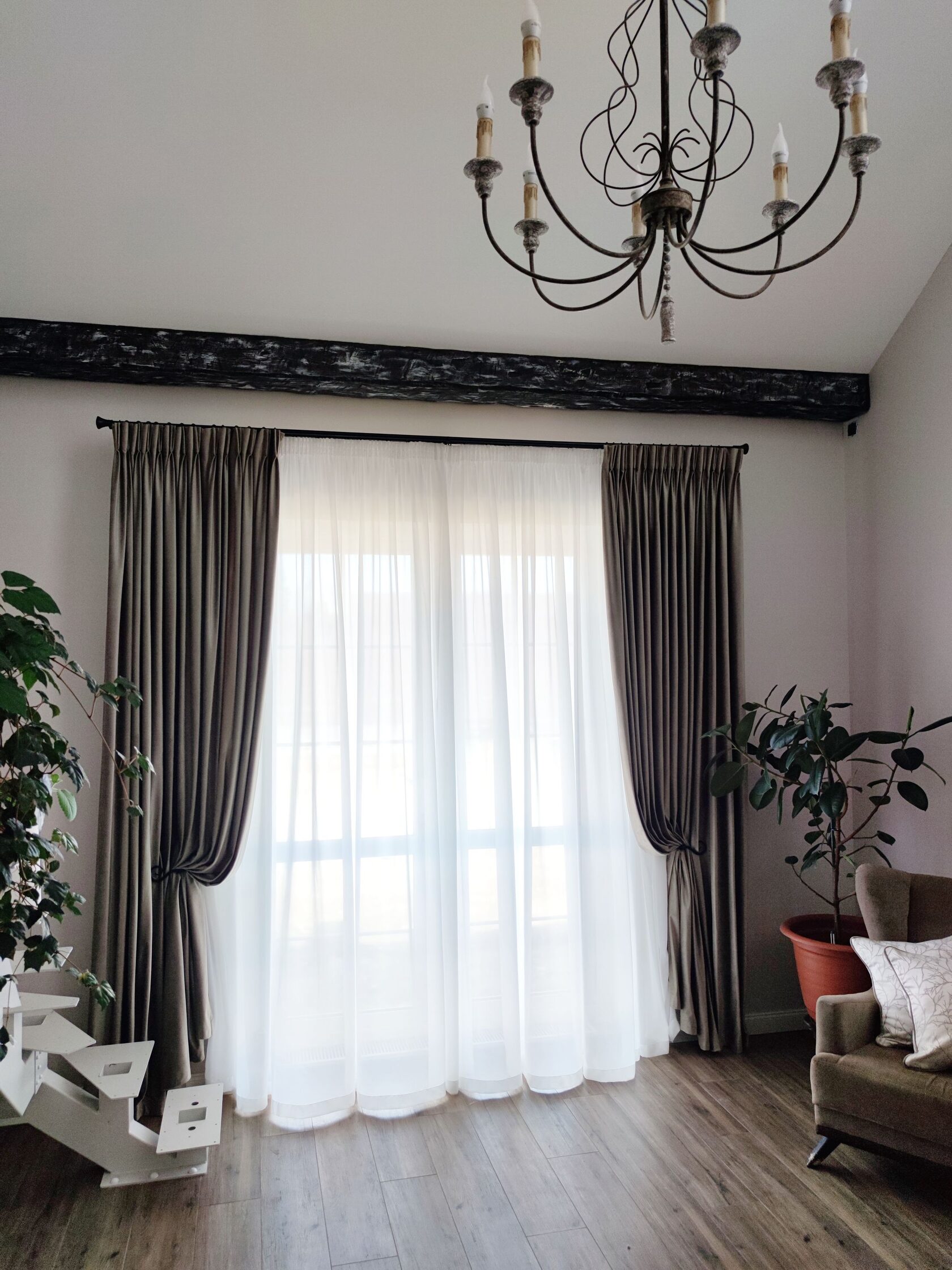 Шторы в гостиную