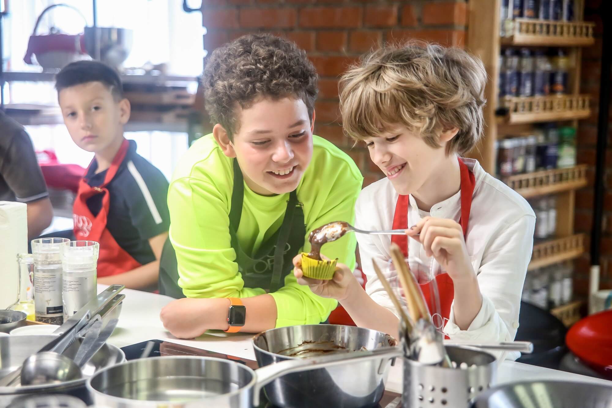 Детский день рождения в кулинарной студии на Васильевском