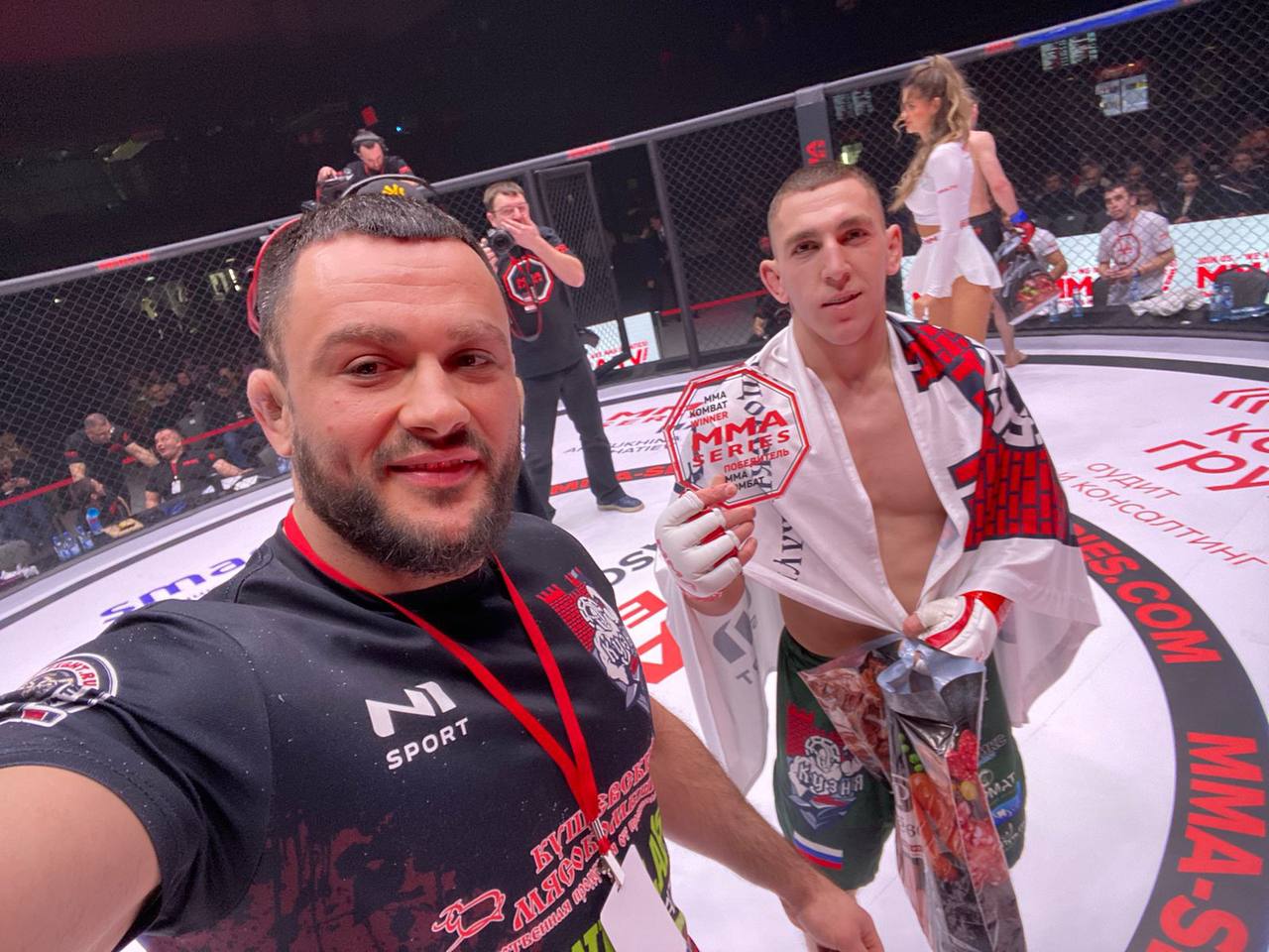 �� Григорий Мишин одержал победу над �� Жалолиддин Юлдашев в первом этапе гран при MMA SERIES в весовой категории до 57 килограмм.
