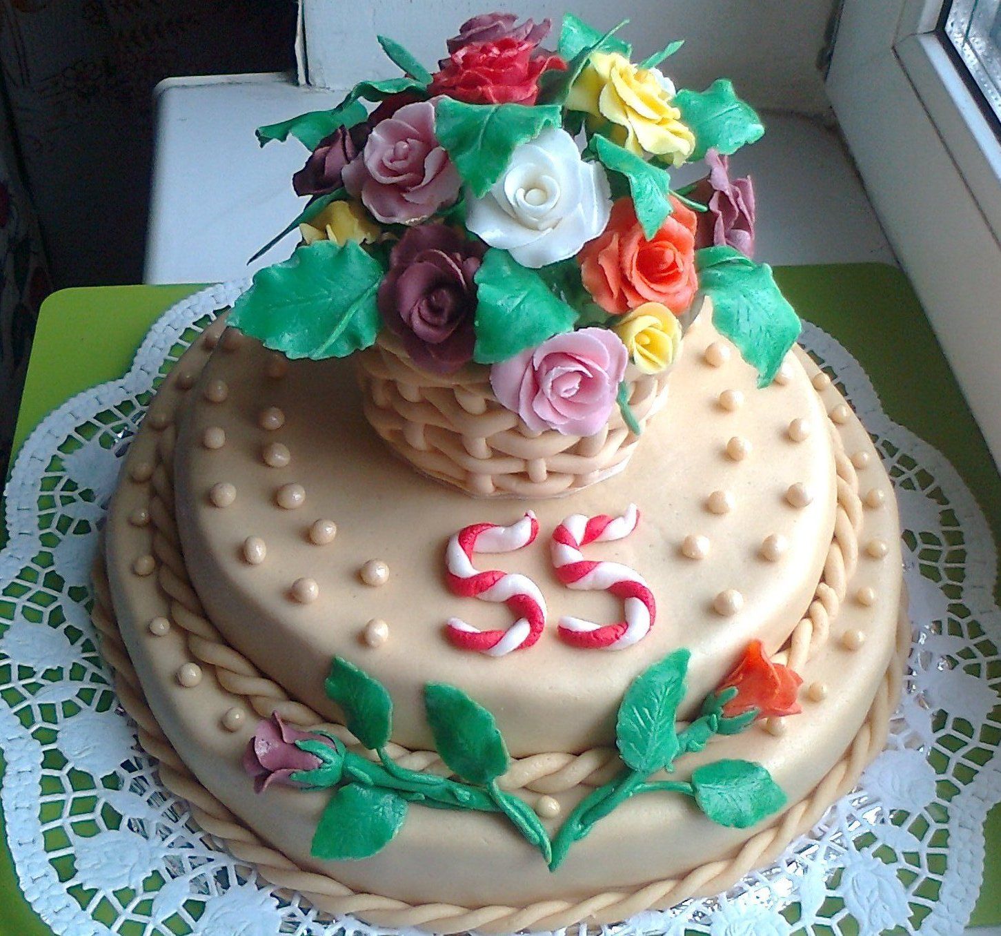 Оформления торта 45 лет. Торт на юбилей. Торт на день рождения женщине. Красивые торты на юбилей. Торт на юбилей женщине.