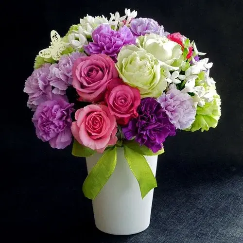 Композиция с цветами от Florigene Suntory