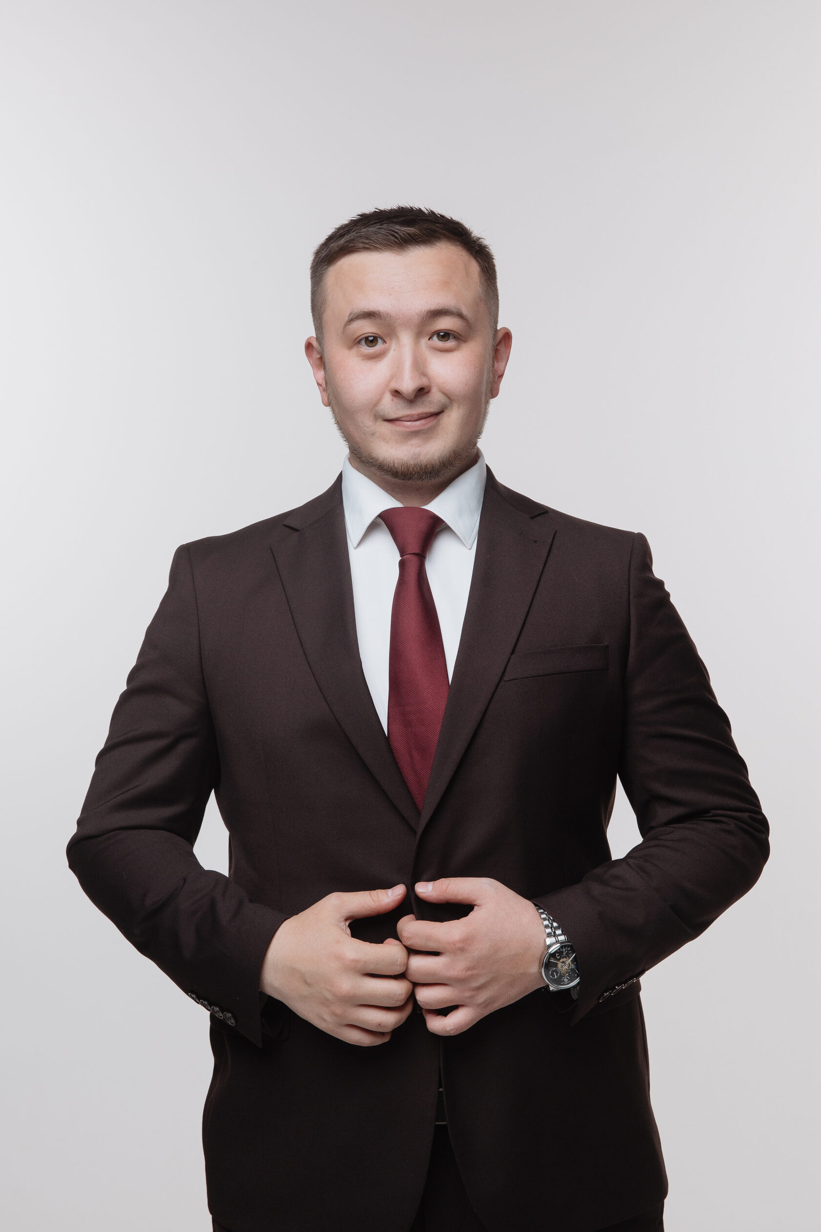 Султан Аскаров — ведущий онлайн-эфира MoneyFest