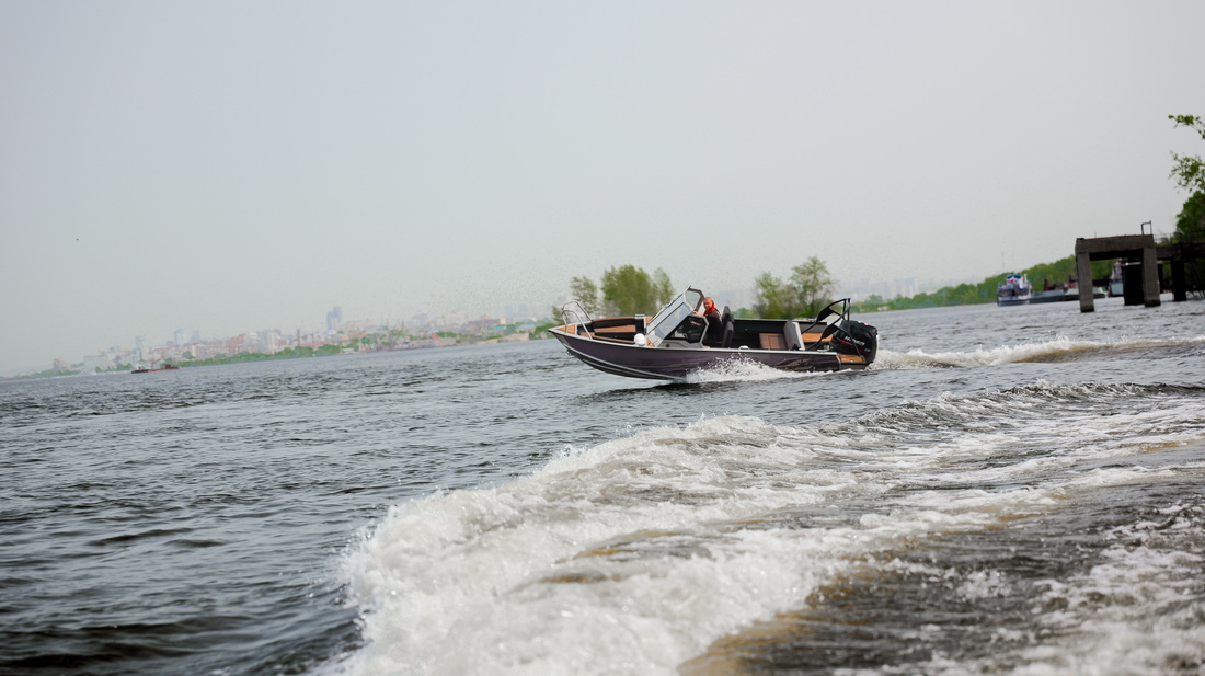 Realcraft 500 NS на волне