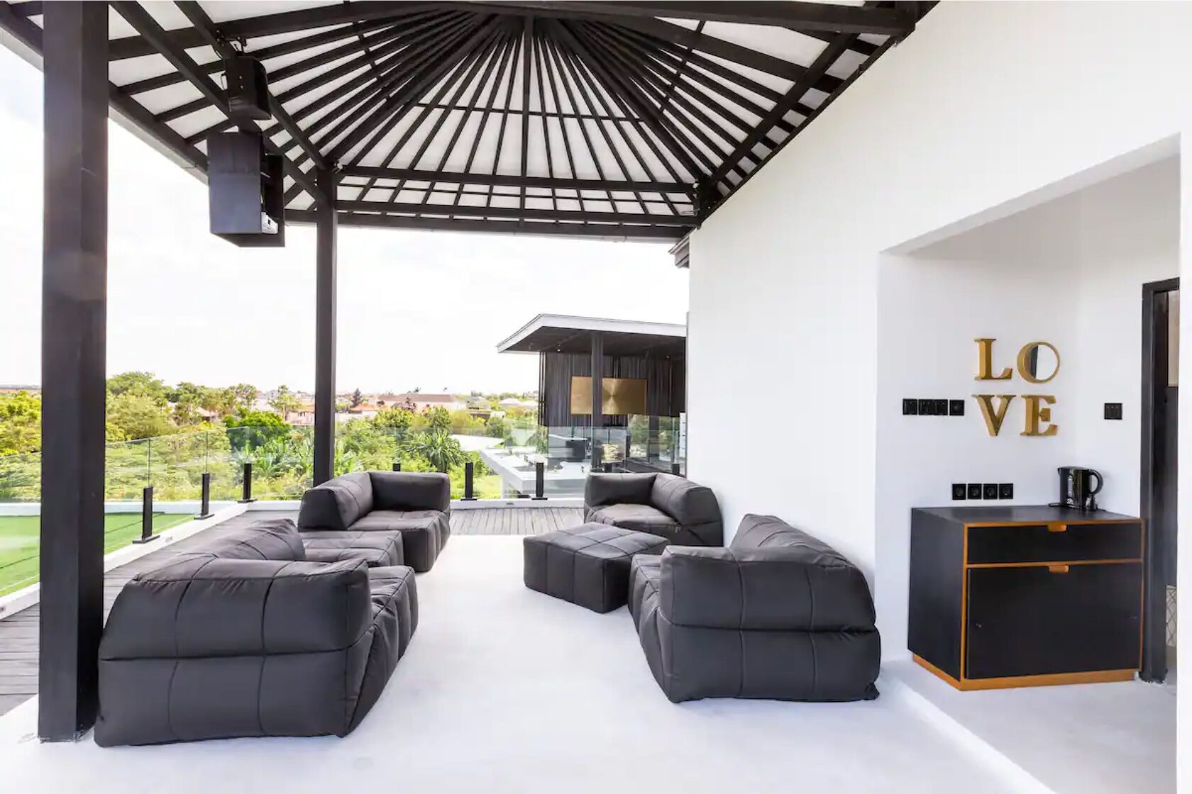 jendela house recreation area