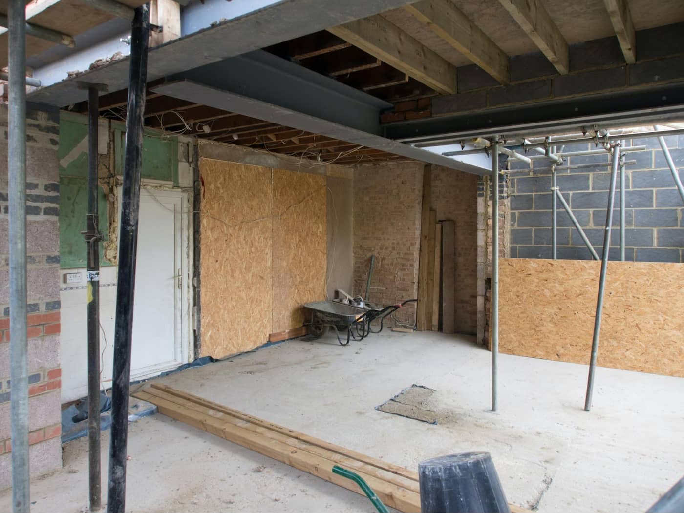 Утепление подвала в частном доме изнутри и снаружи своими руками