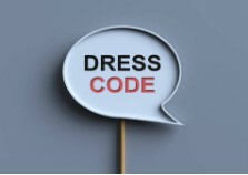 В чём пойти в театр: театральный дресс-код для мужчин и женщин