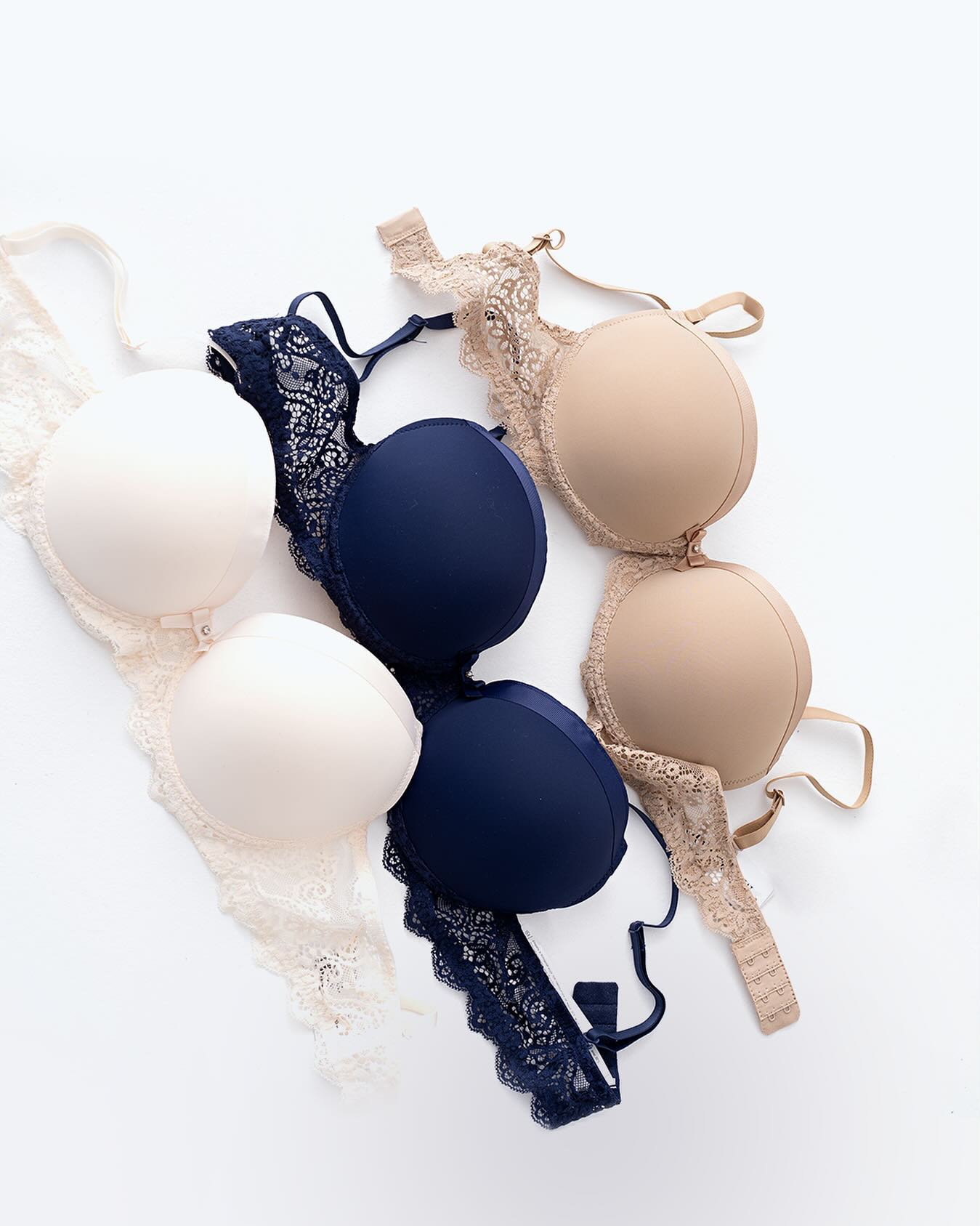 Бюстгальтеры