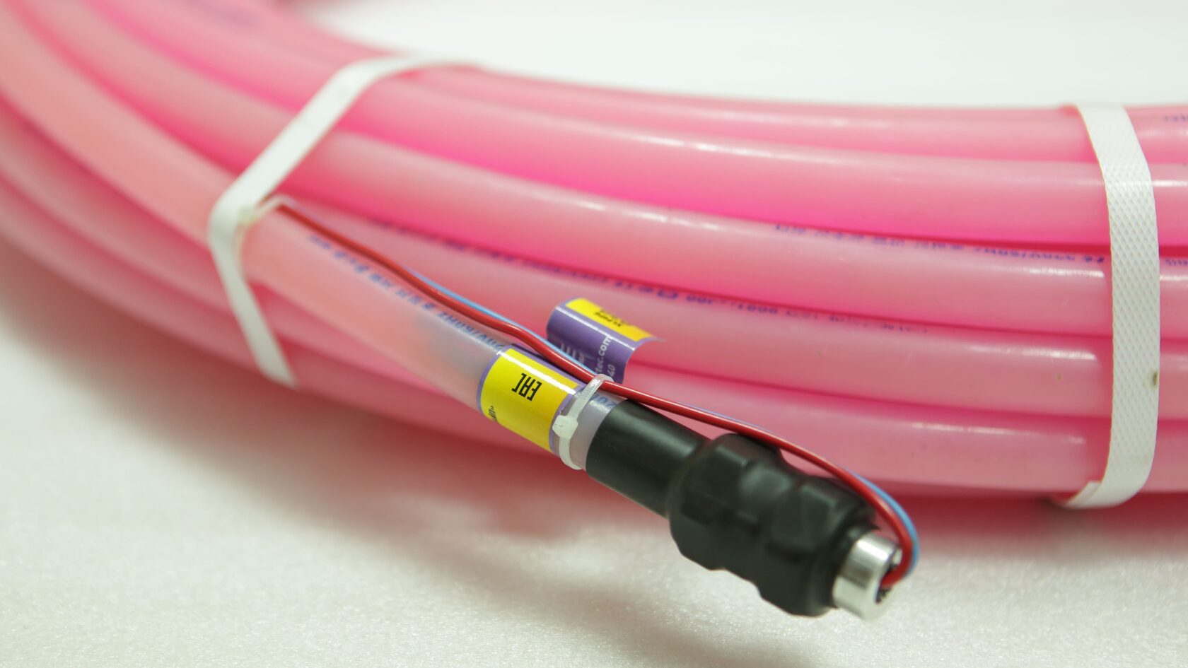 Xl pipe теплый пол монтаж. Полы xl pipe. Монтажная коробка xl pipe. Электро-водяной теплый пол xl pipe 030. Электро-водяной теплый пол xl pipe.