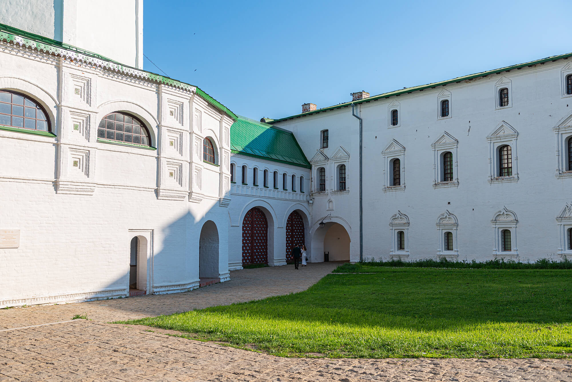 Вход в Суздальский кремль