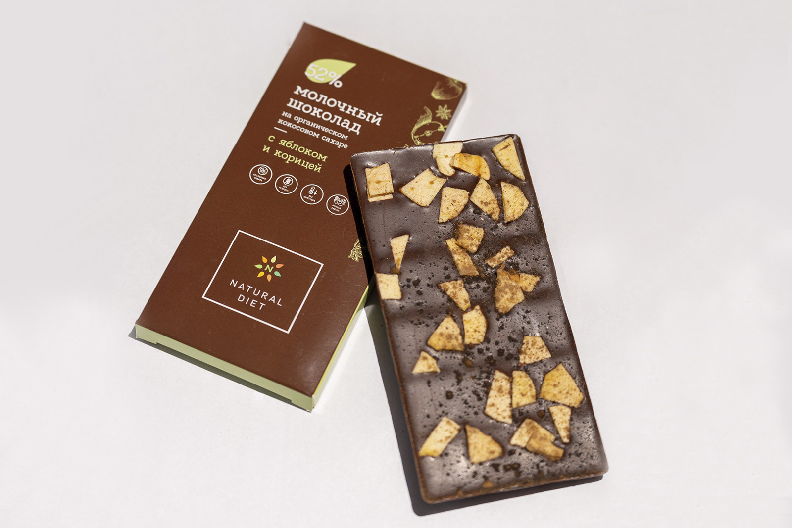 Natural chocolate. Яблоки в шоколаде.