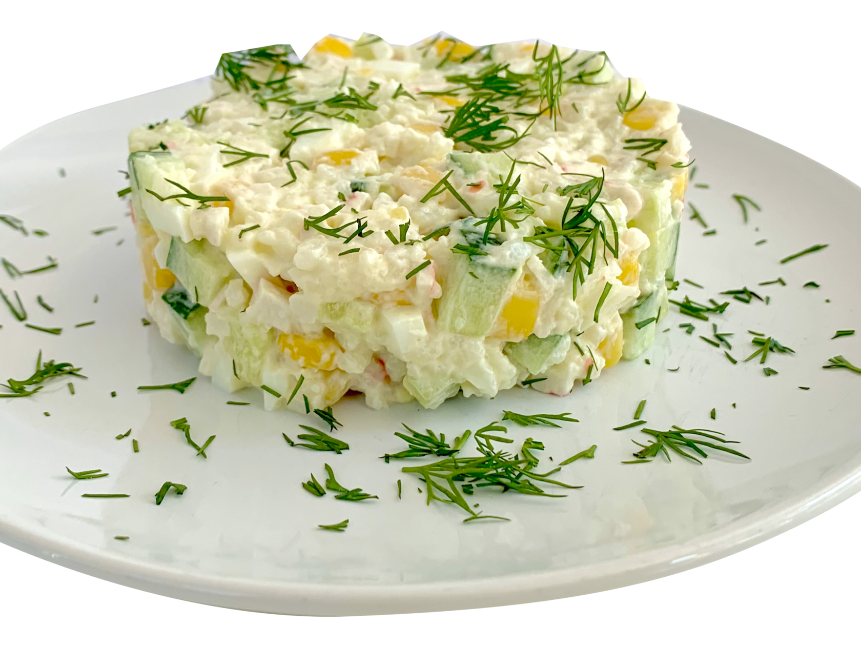 Оливье с крабовыми палочками. Крабовый салат фото. Крабовый салат без яиц. Крабовый салат на белом фоне.