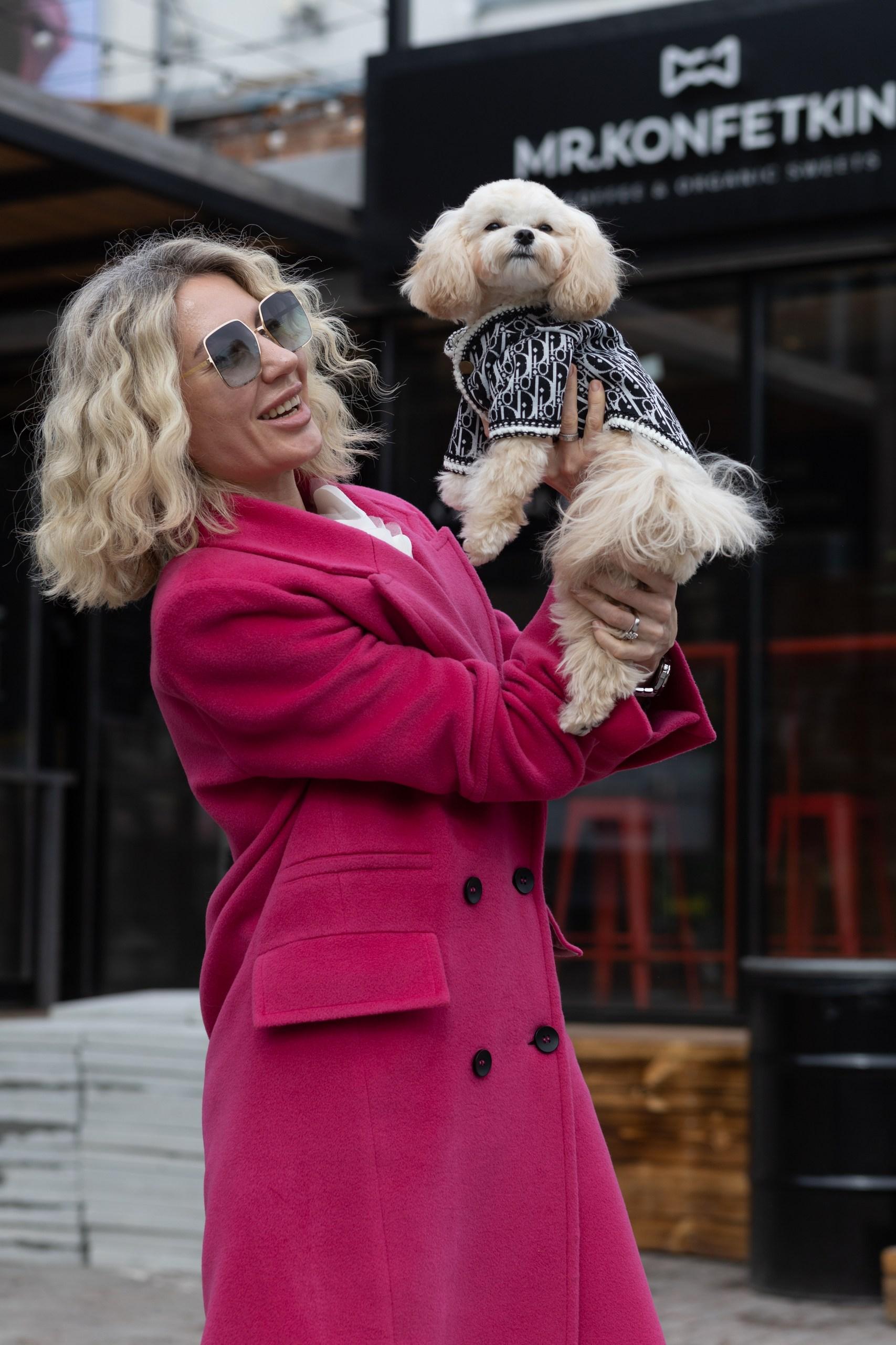 позирование для портретной фотосессии