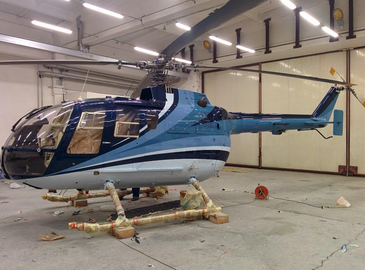 Свеже покрашенный вертолет Bo 105