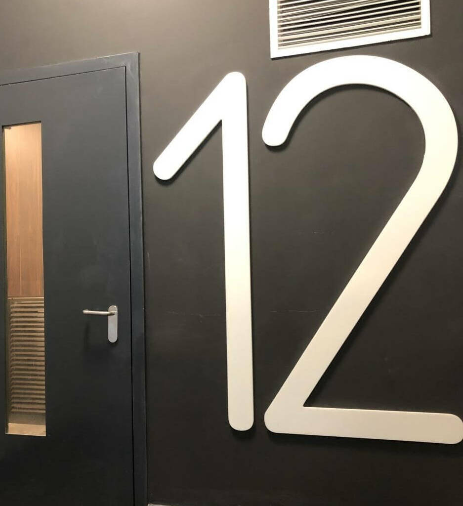 Объемные буквы для нумерации этажей