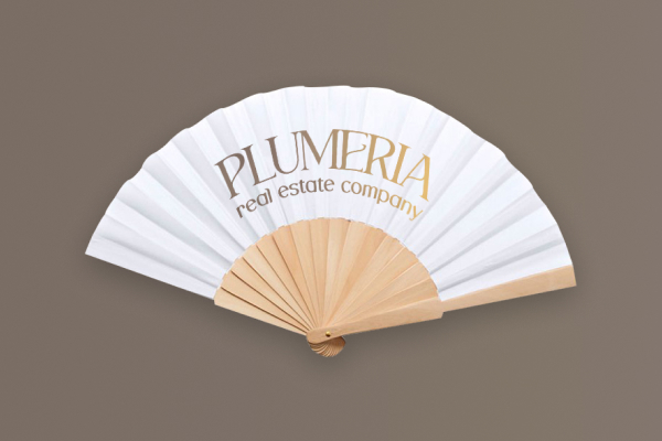 Сувенирная продукция с логотипом Plumeria, агентство недвижимости