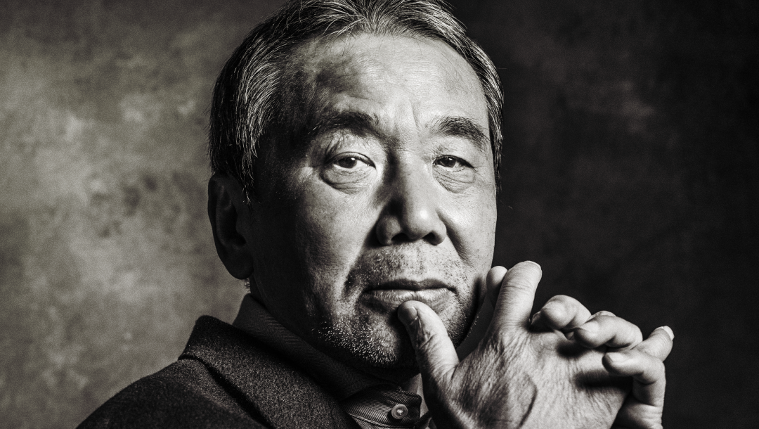 Писатель три буквы. Харуки Мураками. Японский писатель Мураками. Харуки Мураками фото. Харуки Мураками портрет.
