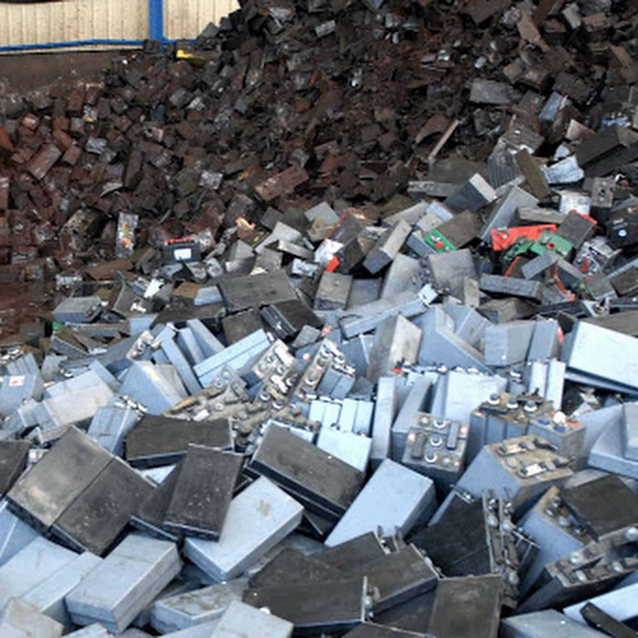 Лом свинца - приём в Санкт-Петербурге.