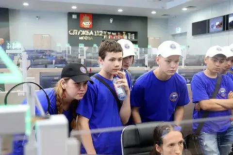 подростки знакомятся с профессиями в Москве проект ПРОГероев