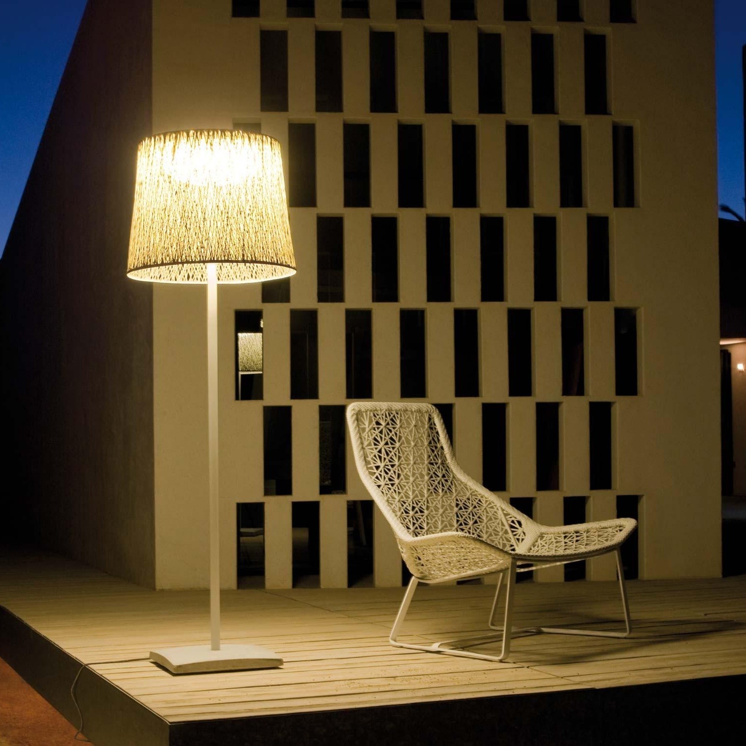 Элементы освещения. Vibia светильники Wind. Торшер Zigzag Floor Lamp. Vibia Wind Outdoor. Vibia warm Floor.