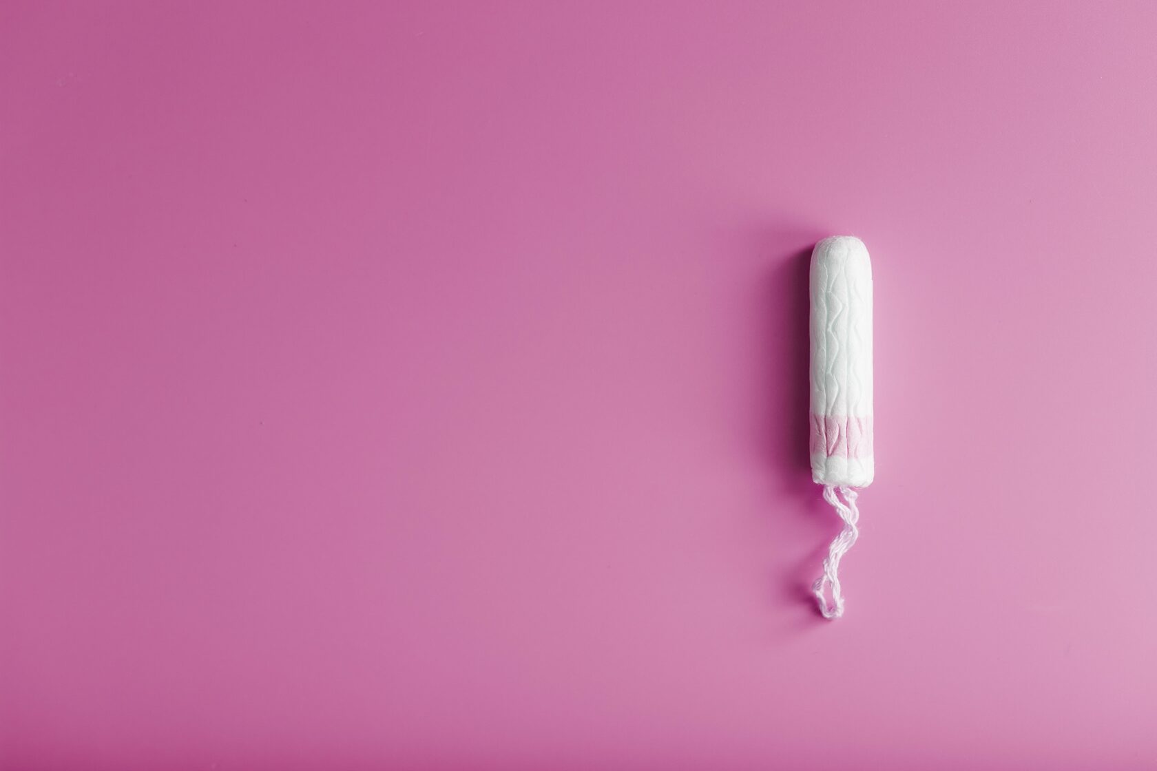 Признаки менструации или как понять, что скоро начнутся месячные | Wish  школа для женщин