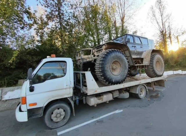 Эвакуатор для джипа с лифтом