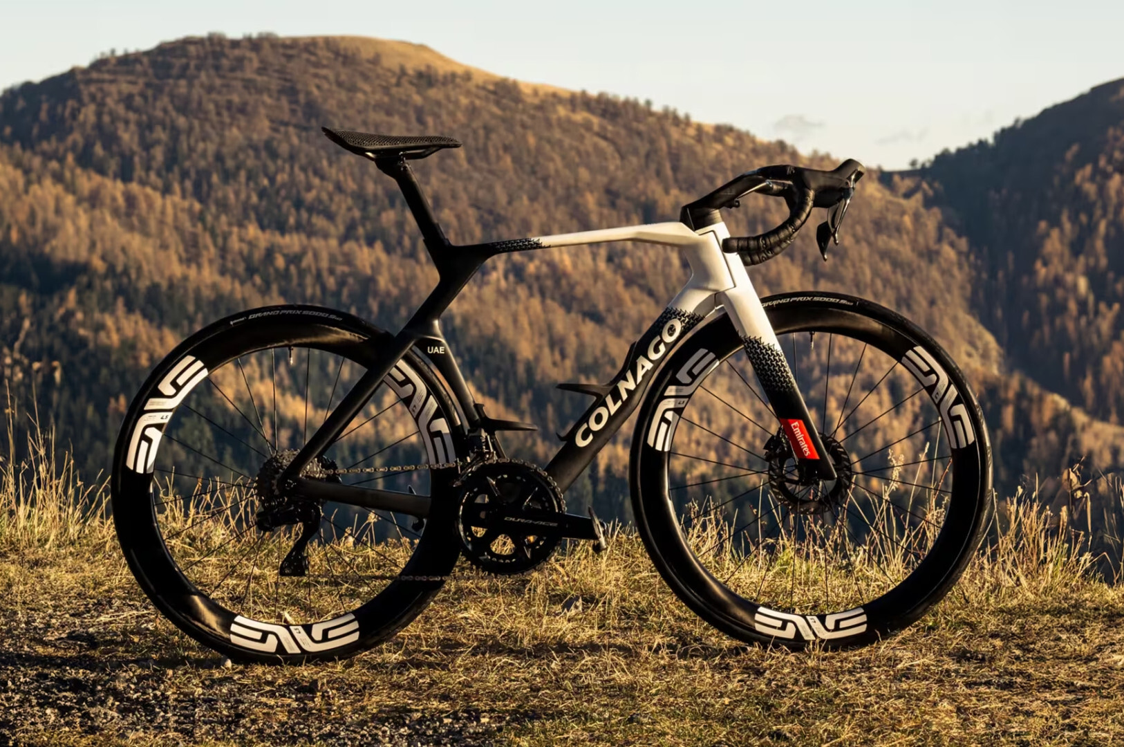 Colnago V4Rs с электронной трансмиссией и дисковыми тормозами