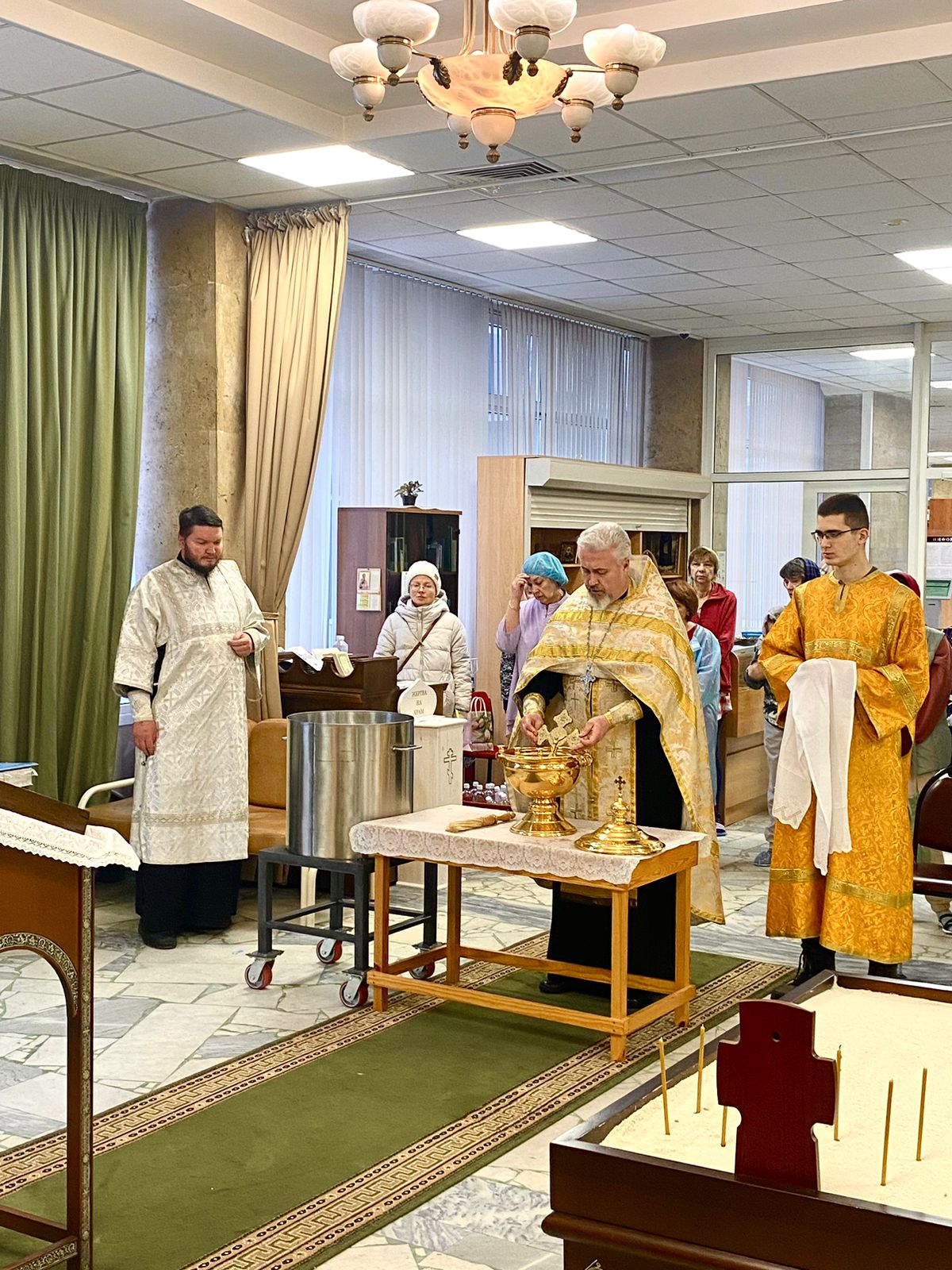 Храм Иверской иконы Божией Матери в онкоцентре