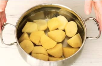 Приготовление осетинских пирогов с картошкой и сыром в духовке: шаг 9