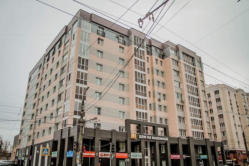 Тверь ул склизкова 44. Дом на Манежной Тверь. Ул. Склизкова, д. 44 (дом на Манежной). Тверь дом на Манежной на Склизкова. Жилые дома на Манежке.
