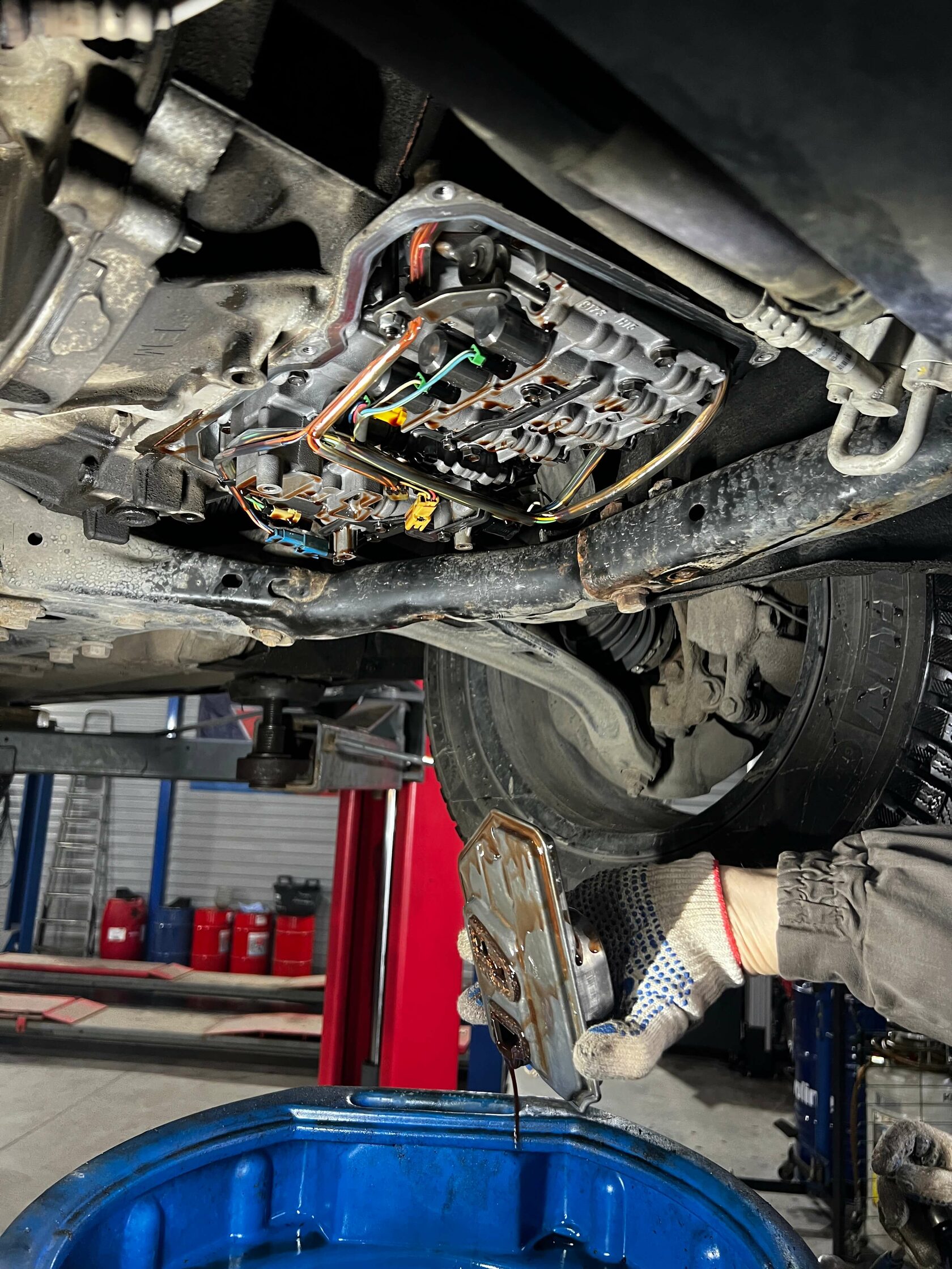 Снятие старого фильтра АКПП