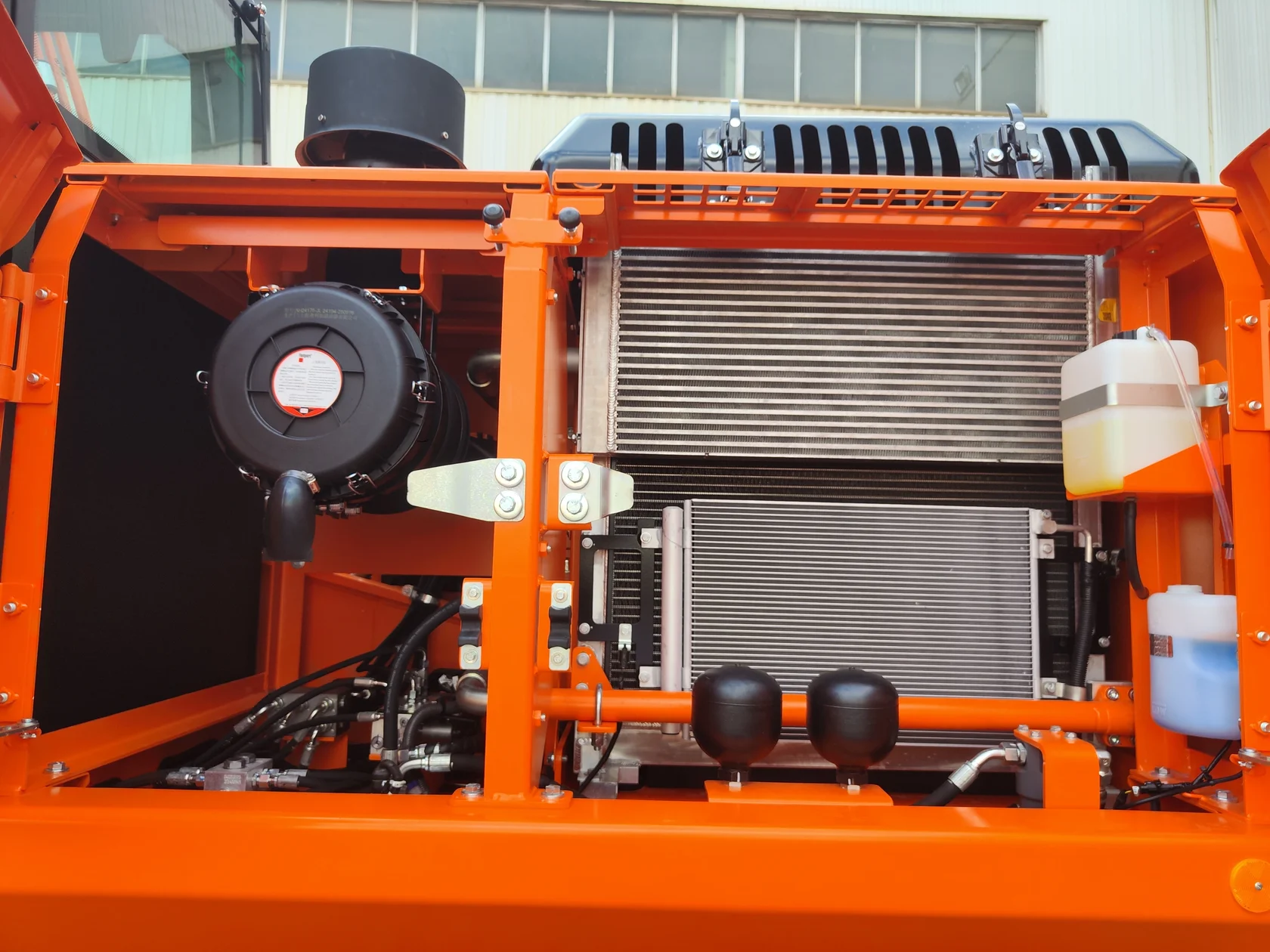 Колесный экскаватор LONKING CDM 6210W