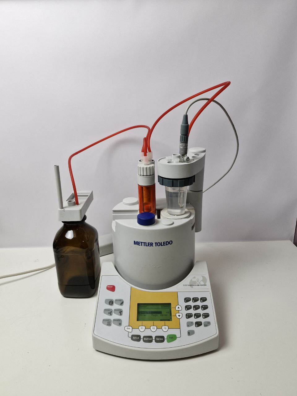 Титратор dl 50\. Автоматический титратор mettler toledo. Титратор фишера mettler toledo. Титратор фишера mettler toledo. Titration compact c20.