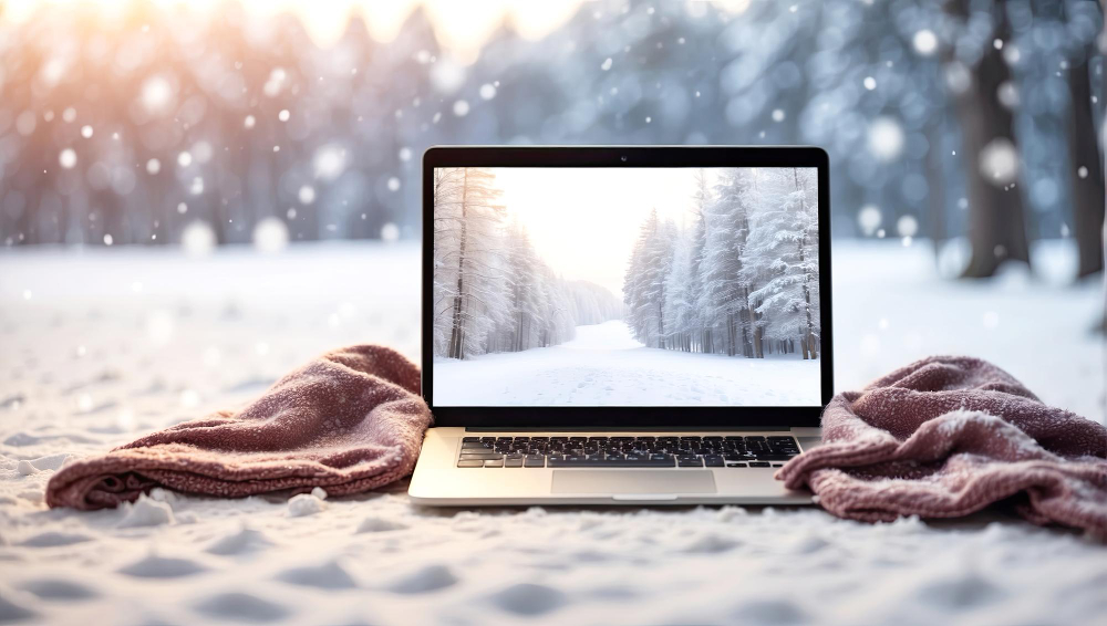 Як підготувати ноутбук до зими. Що робити після холоду, як уникнути конденсату та зберегти батарею у 2025. ноутбук взимку, догляд за ноутбуком, ноутбук не вмикається на холоді, підготовка ноутбука до зими, купити ноутбук технорум