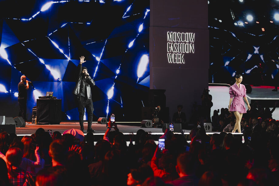 Russian Design Event 02.03.2024: Moscow Fashion Week at the International RUSSIA Expo Opens ...