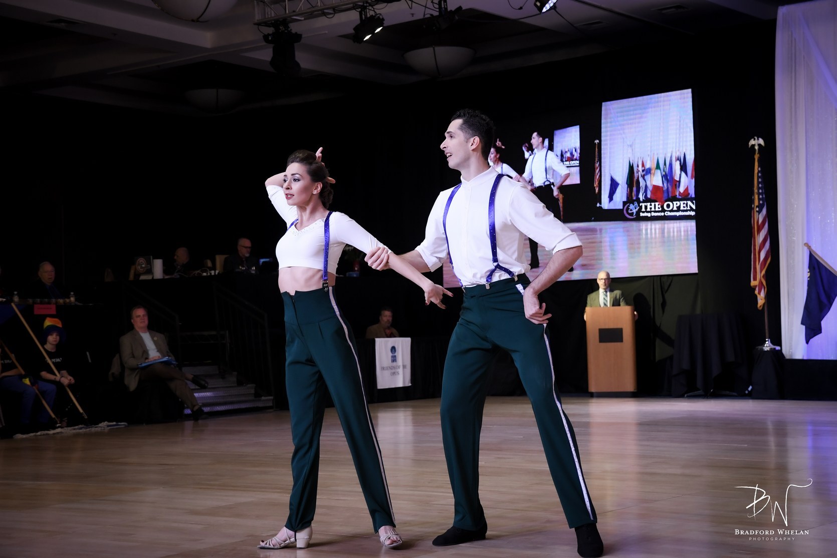 Katta xorozlar bilan gey jinsiy aloqa videolar