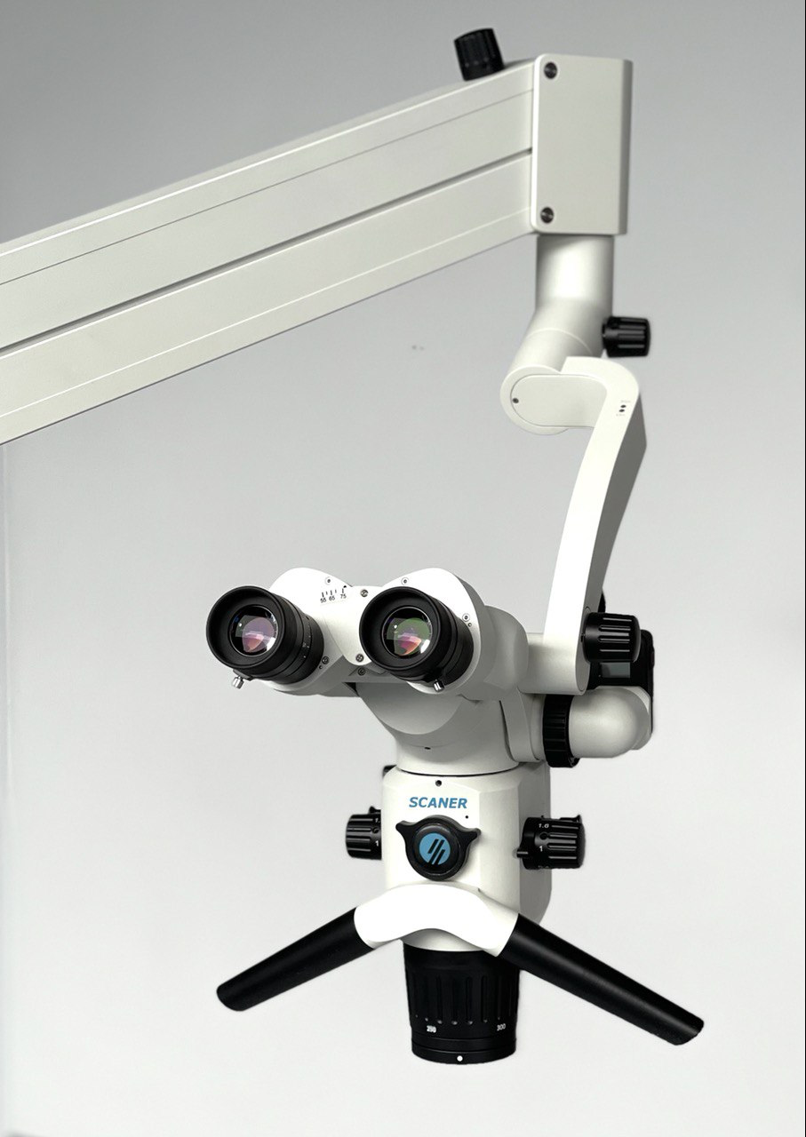 Стоматологический микроскоп