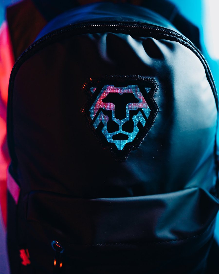 LED Lion — foto 1