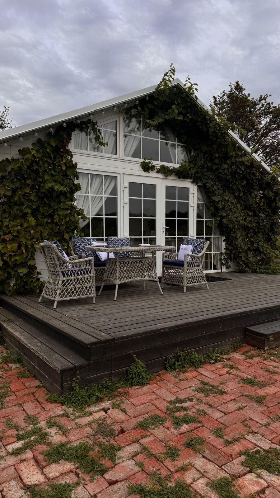 Мебель из ротанга от Малакка для загородных отелей