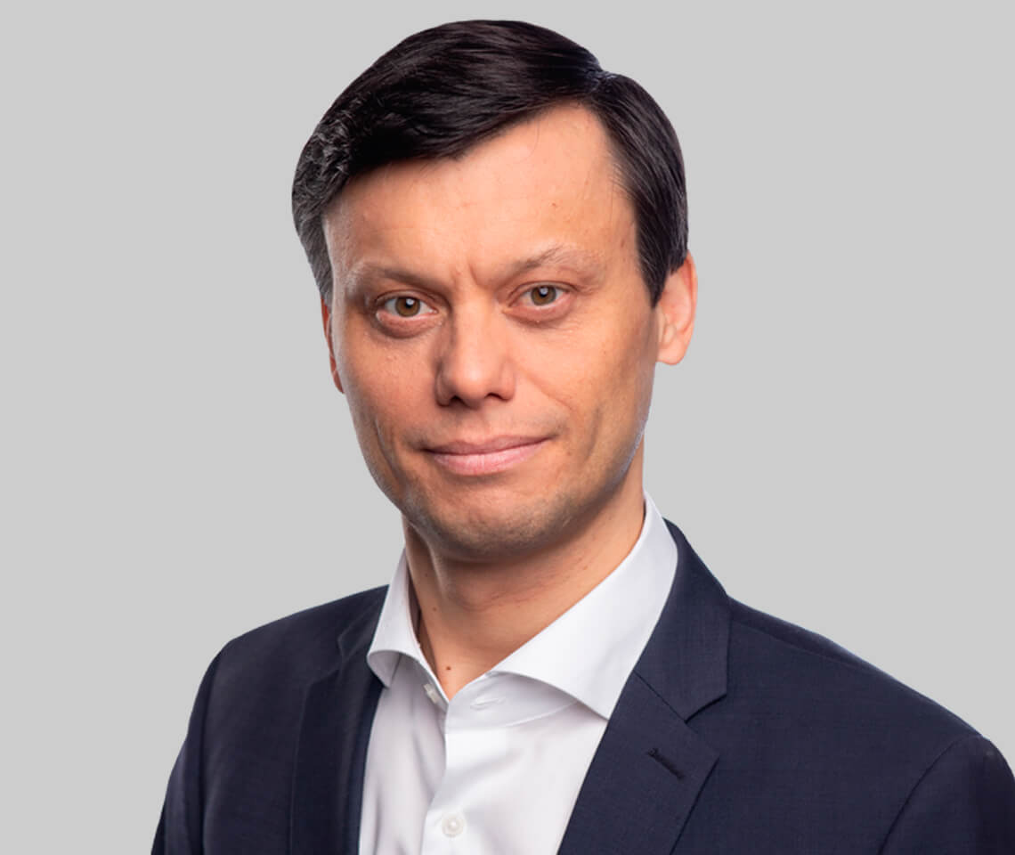 Руслан Сухих