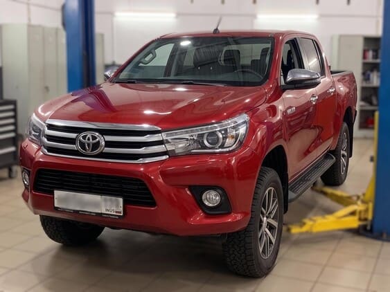 Toyota Hilux в сервисе