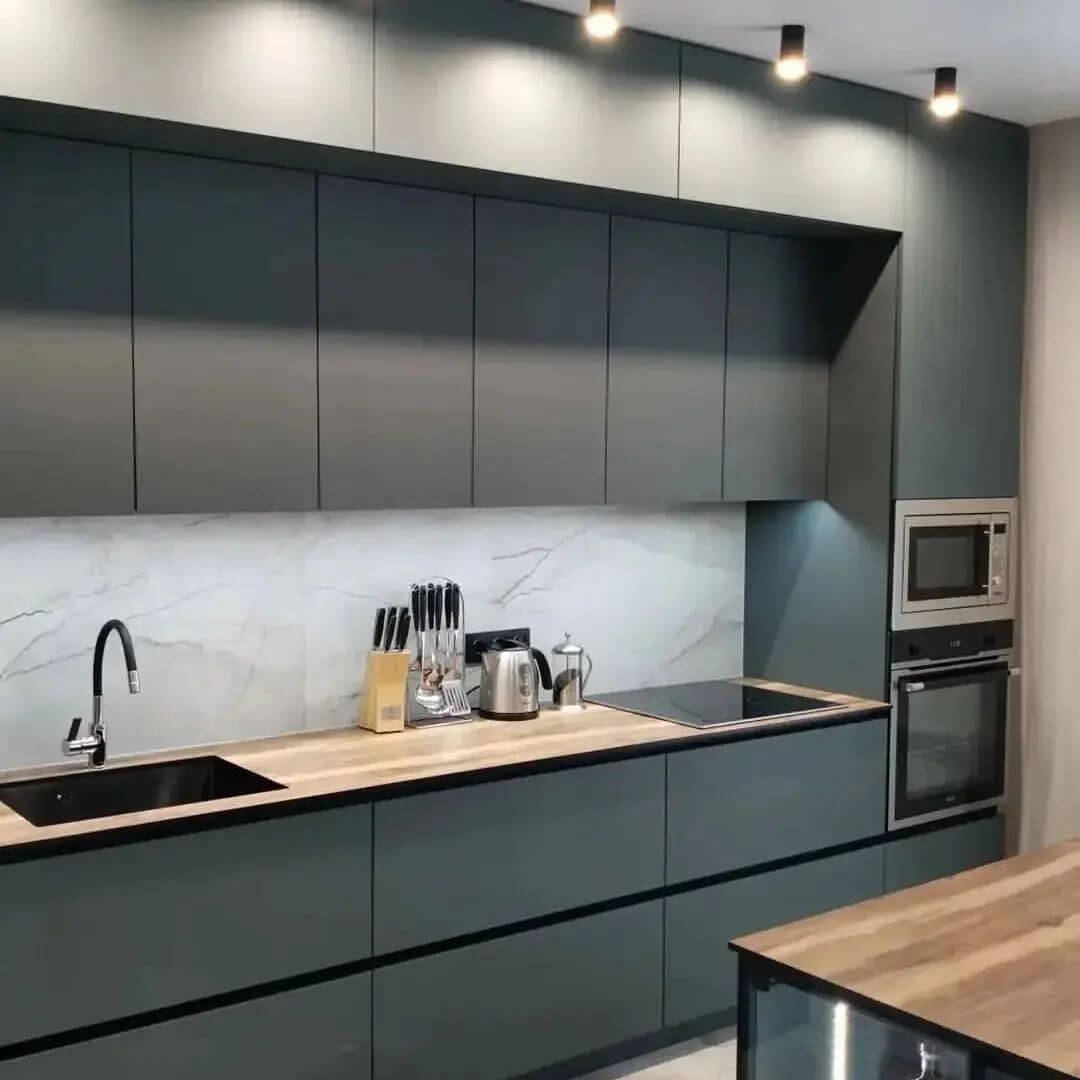 Кухня на заказ с островом